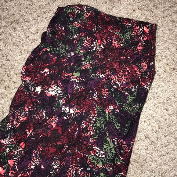 LuLaRoe TC Leggings - Picture 2 of 3